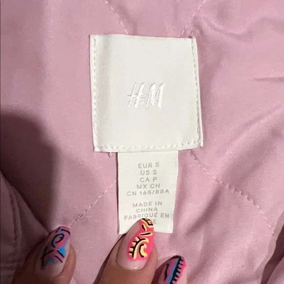 H&M Light Pink Quilted Crop Vest - Picture 2 of 3